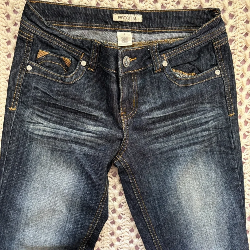 Arden B Embellished Back Pocket Bootcut Flare Jeans Women's Sz 6 W30 Dark Blue.